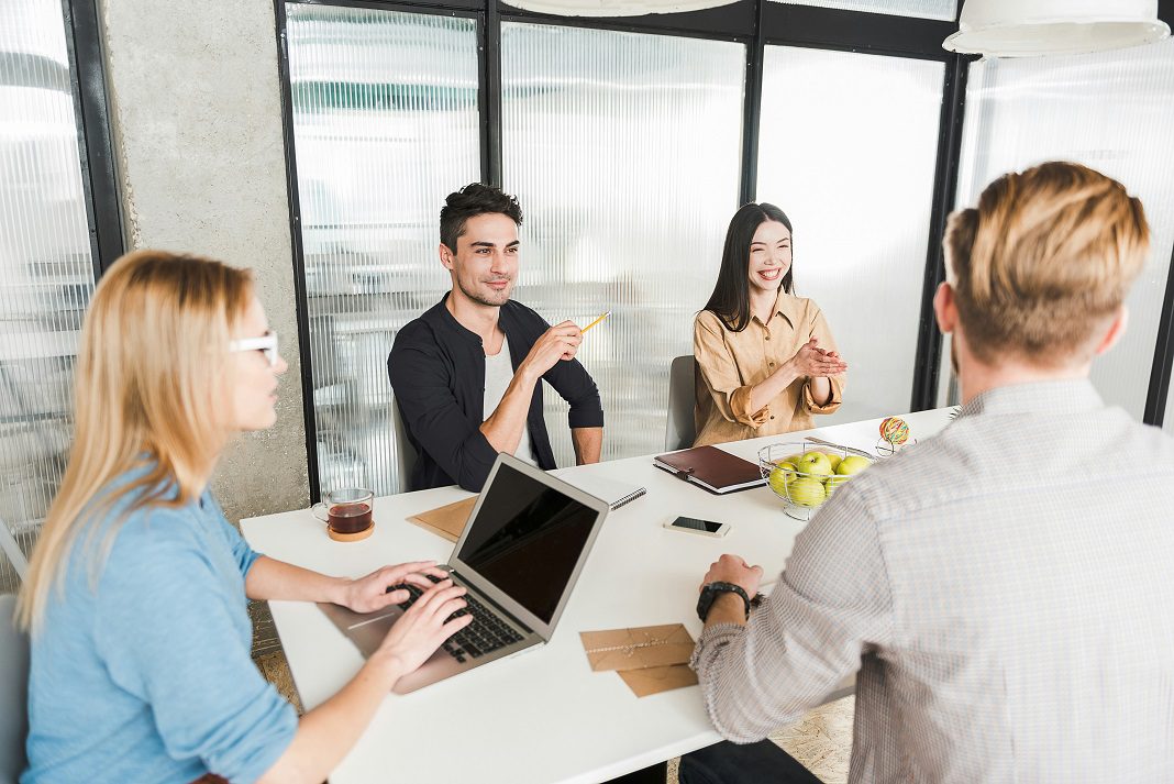 Team meeting in office